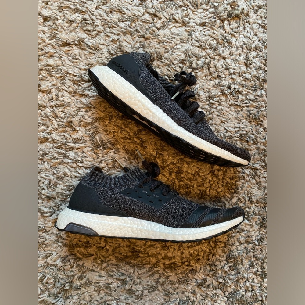 NWOT Adidas UltraBoost sneakers women 9.5